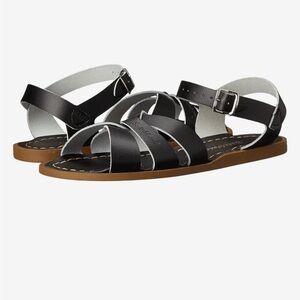 Salt Water Sandals Black Size 8